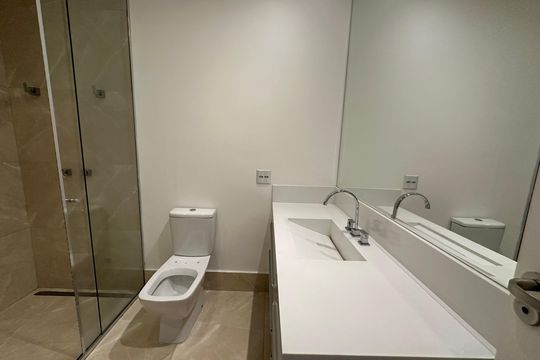 Banheiro da Suíte 2 de casa para alugar com 4 quartos, 412m² em Alphaville Residencial Um, Barueri