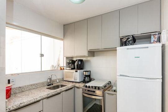 Cozinha de apartamento à venda com 3 quartos, 160m² em João Pinheiro, Belo Horizonte