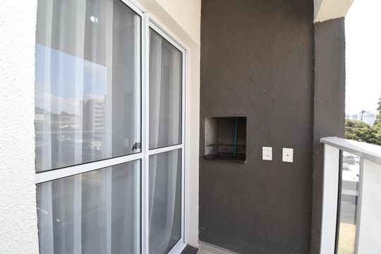Sacada com Churrasqueira de apartamento para alugar com 2 quartos, 59m² em Colônia Rio Grande, São José dos Pinhais