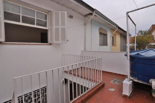 Quintal de casa à venda com 2 quartos, 124m² em Água Rasa, São Paulo