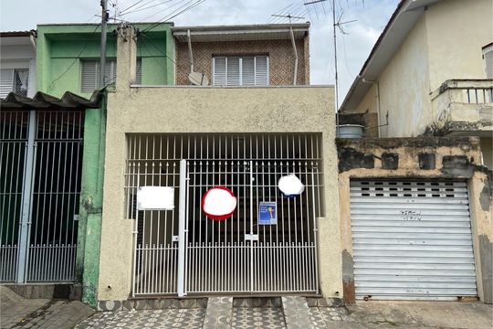 Fachada de casa à venda com 2 quartos, 124m² em Água Rasa, São Paulo