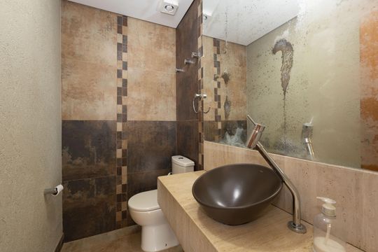 Lavabo de casa de condomínio à venda com 3 quartos, 320m² em Fazenda dos Pires, Nova Lima