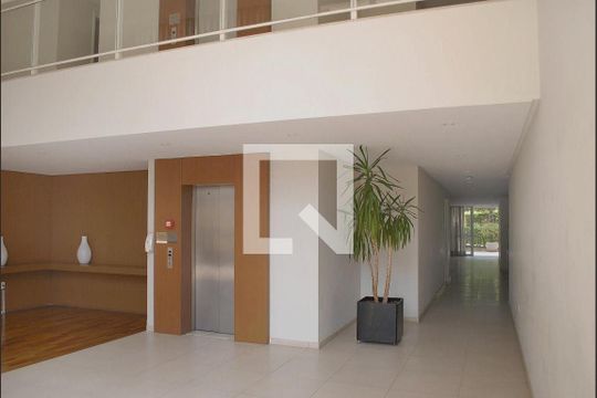Hall de entrada de apartamento à venda com 3 quartos, 115m² em Vila Mariana, São Paulo