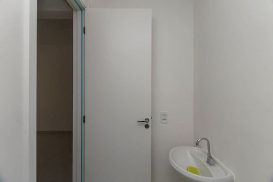 Banheiro de apartamento para alugar com 2 quartos, 33m² em Vila Graciosa, São Paulo