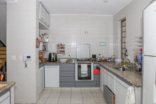 Cozinha de casa à venda com 3 quartos, 537m² em Vila Romana, São Paulo