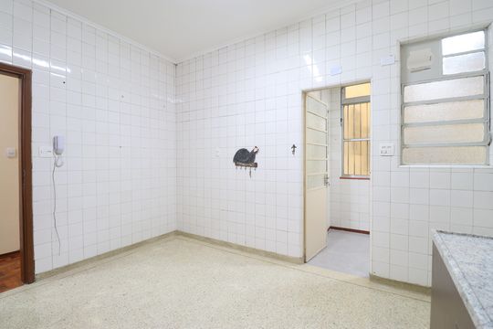 Cozinha de apartamento à venda com 3 quartos, 108m² em Bom Retiro, São Paulo