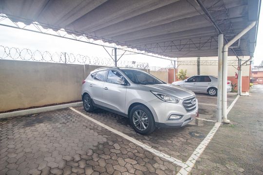Garagem de apartamento à venda com 2 quartos, 60m² em São José, Porto Alegre