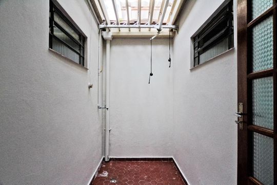 Área externa de casa à venda com 2 quartos, 177m² em Parque Sao Luis, São Paulo