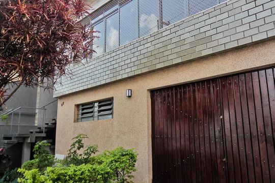 Área externa de casa à venda com 2 quartos, 177m² em Parque Sao Luis, São Paulo