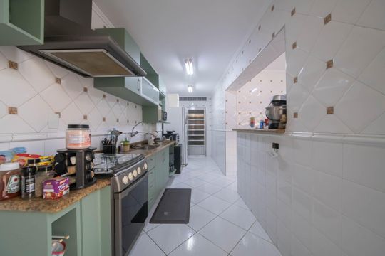Cozinha de casa à venda com 3 quartos, 190m² em Jabaquara, São Paulo