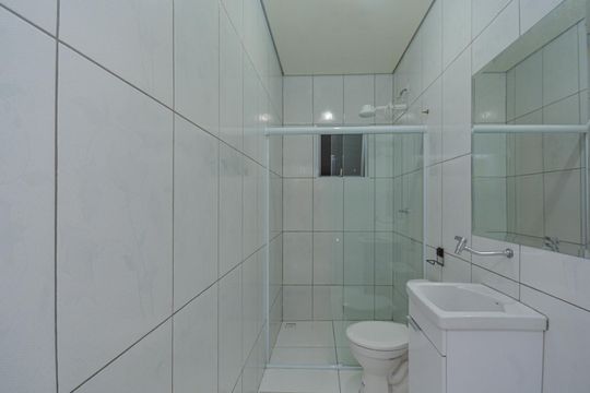 Banheiro Social de casa para alugar com 1 quarto, 55m² em Conjunto Residencial Salvador Tolezani, São Paulo