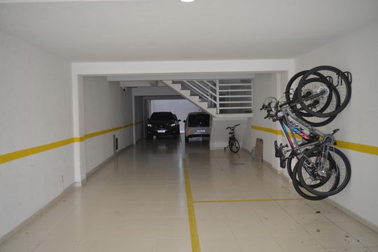Garagem de apartamento à venda com 3 quartos, 138m² em Vila Pires, Santo André