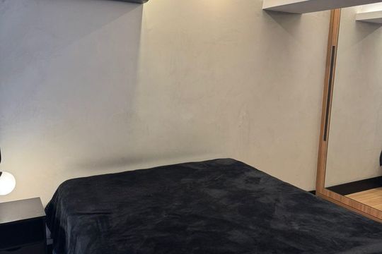 Quarto  de apartamento à venda com 1 quarto, 55m² em Santo Amaro, São Paulo