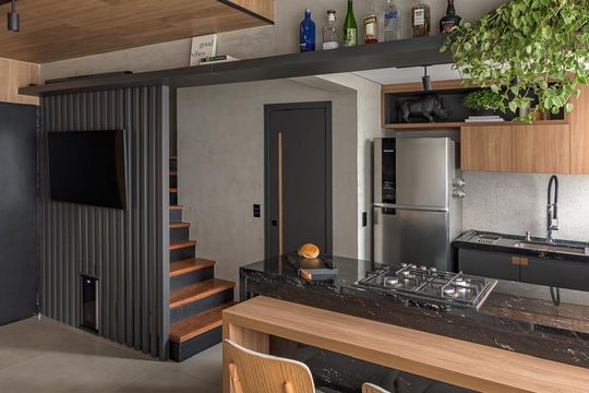 Cozinha de apartamento para alugar com 1 quarto, 55m² em Santo Amaro, São Paulo