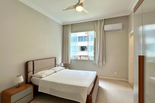 Quarto 2 de apartamento à venda com 3 quartos, 140m² em Copacabana, Rio de Janeiro
