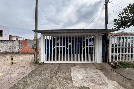 Fachada de casa à venda com 2 quartos, 44m² em Campina, São Leopoldo