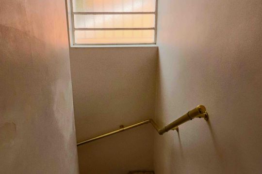 Escadas de casa à venda com 3 quartos, 140m² em Jardim Ester, São Paulo