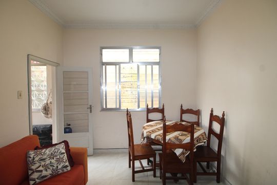 Sala de casa à venda com 2 quartos, 66m² em Piedade, Rio de Janeiro