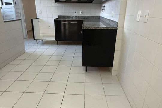 Cozinha de apartamento à venda com 4 quartos, 221m² em Recreio dos Bandeirantes, Rio de Janeiro