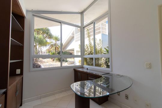 Escritório de casa de condomínio para alugar com 5 quartos, 412m² em Residencial Barão do Café, Campinas