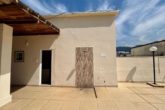 Área comum - chuveiro de apartamento para alugar com 2 quartos, 66m² em Leblon, Rio de Janeiro