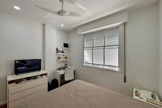 Suíte de apartamento para alugar com 2 quartos, 66m² em Leblon, Rio de Janeiro