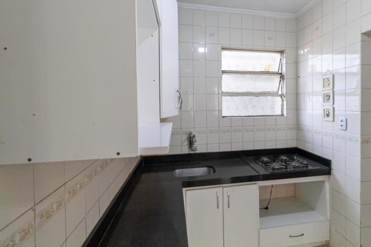 Cozinha de apartamento à venda com 3 quartos, 70m² em Santa Terezinha, Belo Horizonte