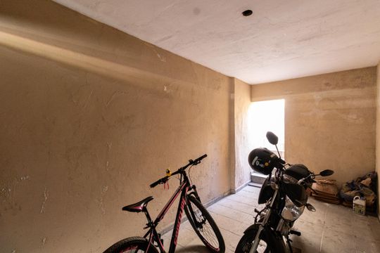 Garagem de casa à venda com 3 quartos, 260m² em Vila Progresso (zona Leste), São Paulo