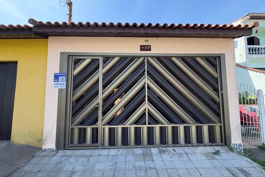 Fachada de casa à venda com 4 quartos, 162m² em Parque Oratório, Santo André
