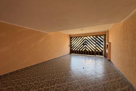 Garagem de casa à venda com 4 quartos, 162m² em Parque Oratório, Santo André