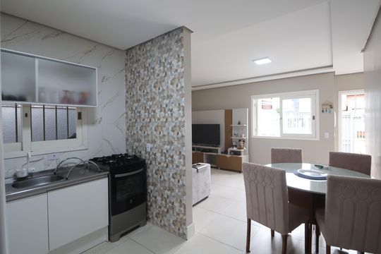 Cozinha de casa à venda com 2 quartos, 67m² em Rio Branco, Canoas