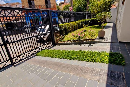 Área Externa de casa à venda com 3 quartos, 249m² em Vila Isolina Mazzei, São Paulo