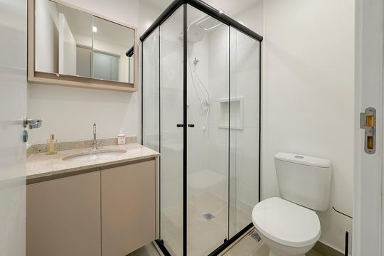 Banheiro de kitnet/studio para alugar com 1 quarto, 24m² em Vila Mariana, São Paulo