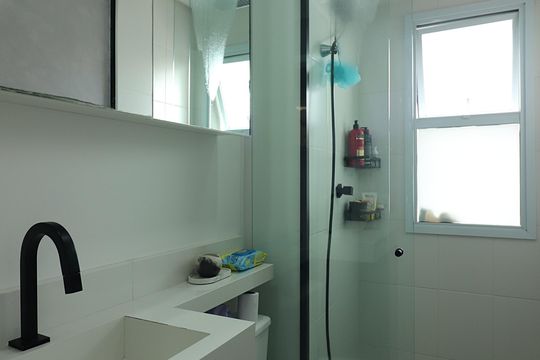 Banheiro Social de apartamento para alugar com 2 quartos, 56m² em Baeta Neves, São Bernardo do Campo