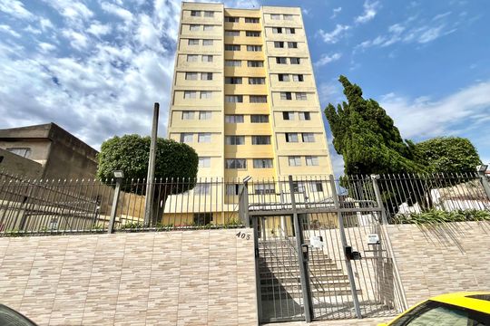 Fachada de apartamento para alugar com 2 quartos, 65m² em Vila Campestre, São Paulo