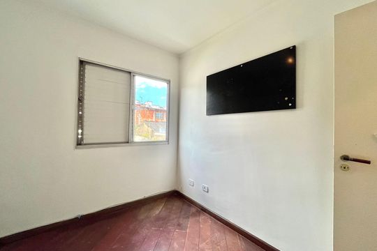 Quarto 1 de apartamento para alugar com 2 quartos, 65m² em Vila Campestre, São Paulo