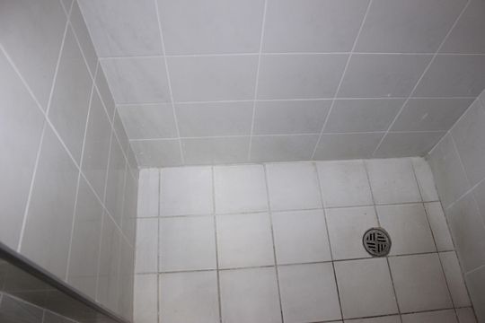 Banheiro social de apartamento à venda com 4 quartos, 153m² em Vila Rosalia, Guarulhos