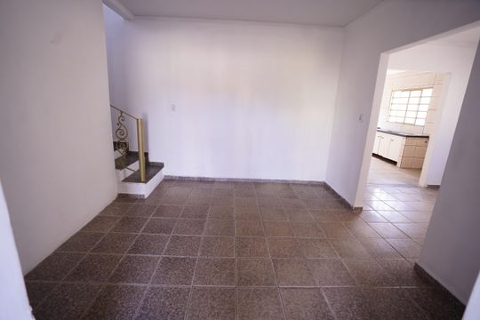 Sala de casa para alugar com 5 quartos, 360m² em Jardim Europa, Goiânia