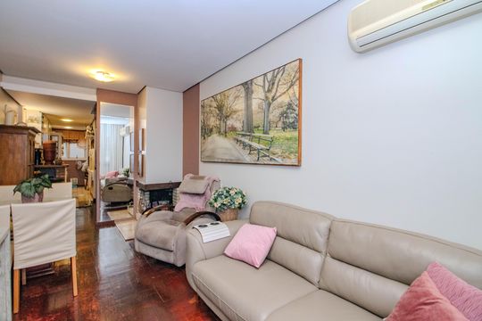 Sala de apartamento à venda com 2 quartos, 141m² em Auxiliadora, Porto Alegre