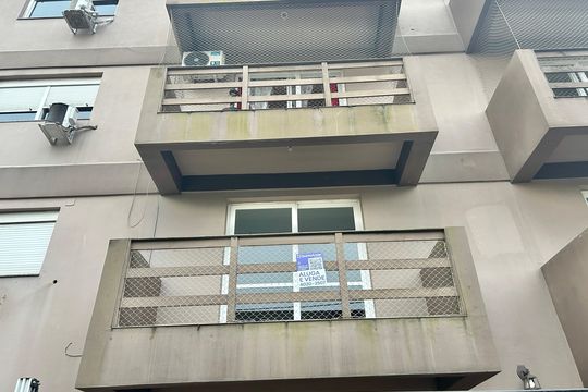 Placa de apartamento à venda com 2 quartos, 80m² em Santa Teresa, São Leopoldo