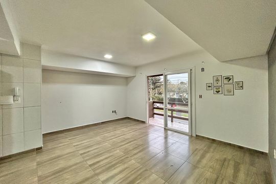 Sala de apartamento à venda com 2 quartos, 80m² em Santa Teresa, São Leopoldo