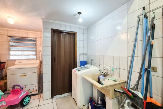 Área de Serviço de casa à venda com 4 quartos, 204m² em Parque Terra Nova, São Bernardo do Campo