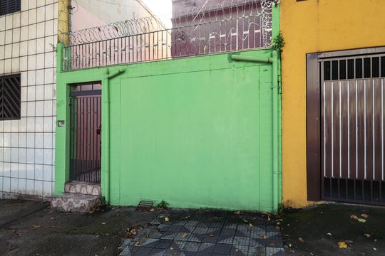 Fachada de casa à venda com 2 quartos, 90m² em Ipiranga, São Paulo