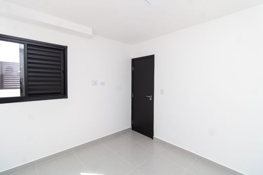 Quarto de apartamento à venda com 1 quarto, 32m² em Parada Inglesa, São Paulo