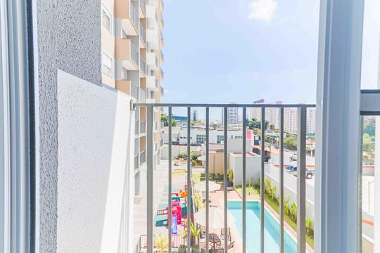 Varanda de kitnet/studio à venda com 2 quartos, 37m² em Vila Butantã, São Paulo