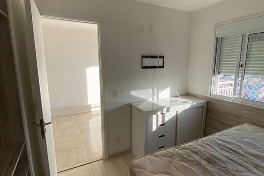 Quarto de apartamento à venda com 1 quarto, 32m² em Jardim Santa Teresinha, São Paulo