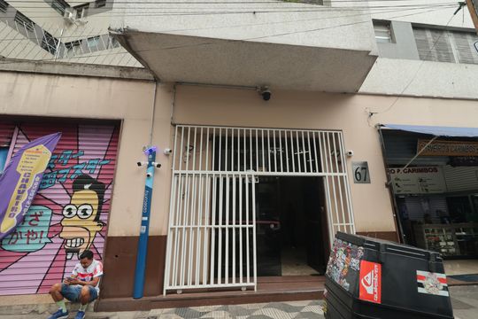 Fachada de kitnet/studio para alugar com 1 quarto, 30m² em Liberdade, São Paulo