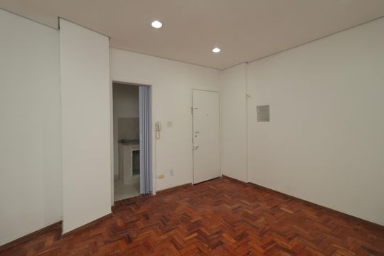 Studio de kitnet/studio para alugar com 1 quarto, 30m² em Liberdade, São Paulo