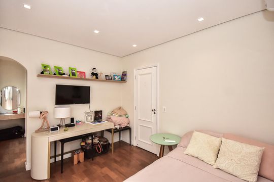 Varanda do Quarto 2 de casa de condomínio à venda com 4 quartos, 300m² em Jardim Panorama, São Paulo