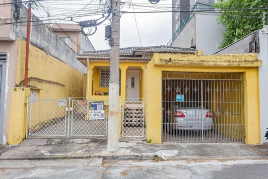 Fachada de casa à venda com 1 quarto, 206m² em Cursino, São Paulo